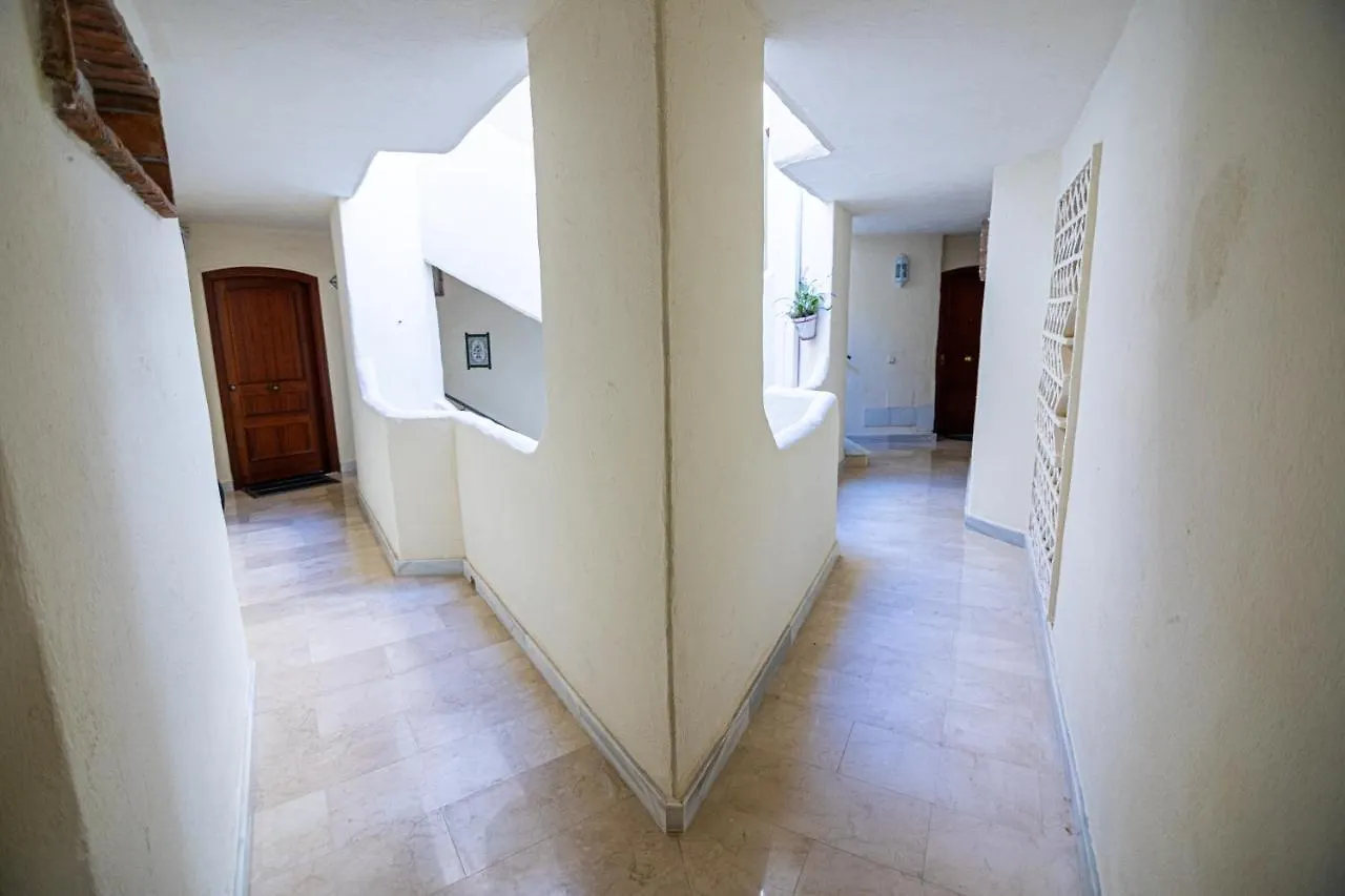 Sunstay Portview Marina Flat II 贝纳尔马德纳